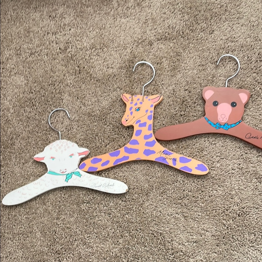 Set of 3 wooden baby size hangers